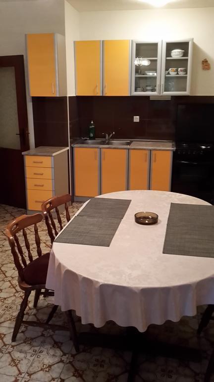 Antonija Apartments With Pool Biograd Na Moru Bilik gambar
