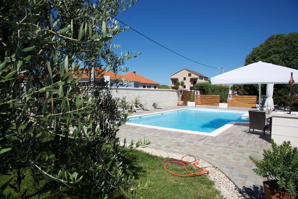 Antonija Apartments With Pool Biograd Na Moru Luaran gambar