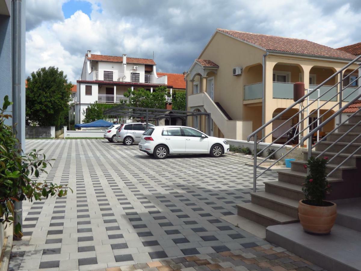 Antonija Apartments With Pool Biograd Na Moru Bilik gambar